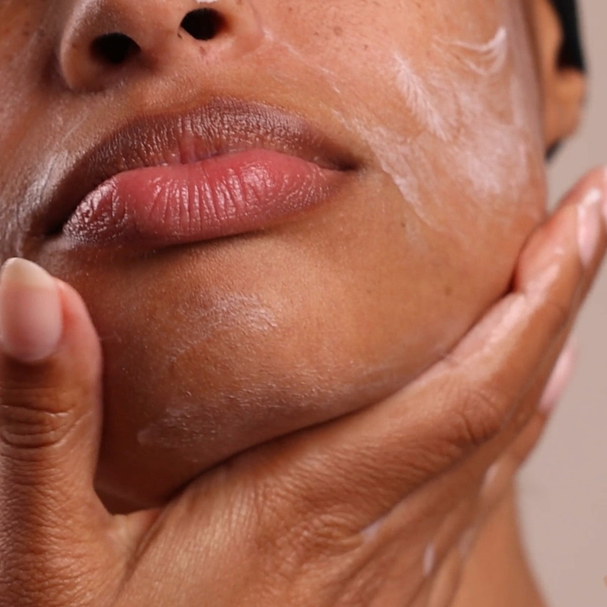 Éminence - Masque aux rhubarbe et fraises