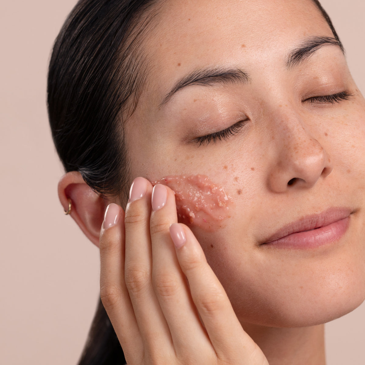 Éminence - Peeling raffinant à la graine de radis